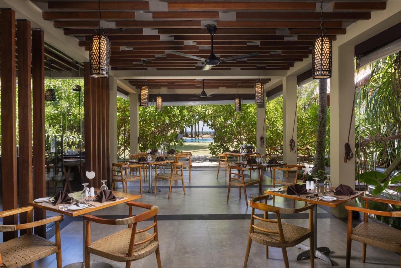 Ayana Sea Hotell Wadduwa Exteriör bild