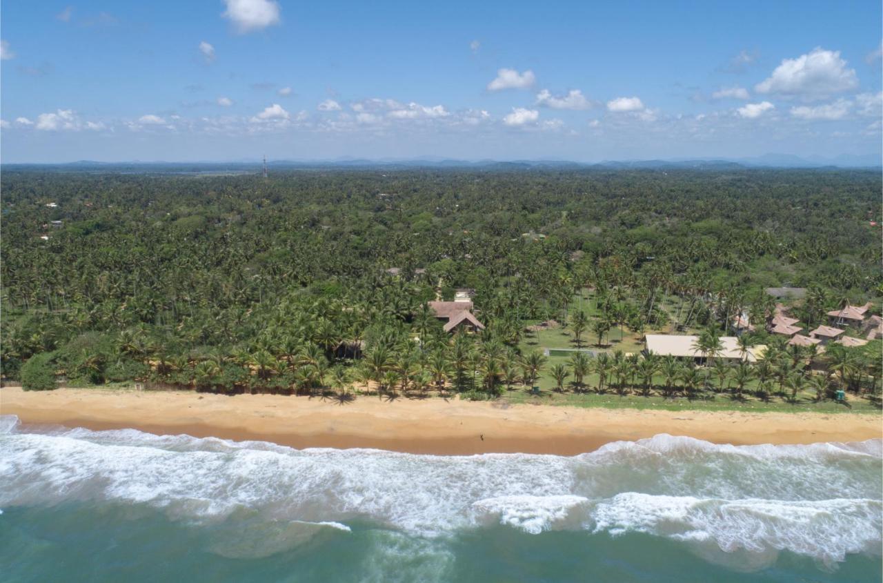 Ayana Sea Hotell Wadduwa Exteriör bild