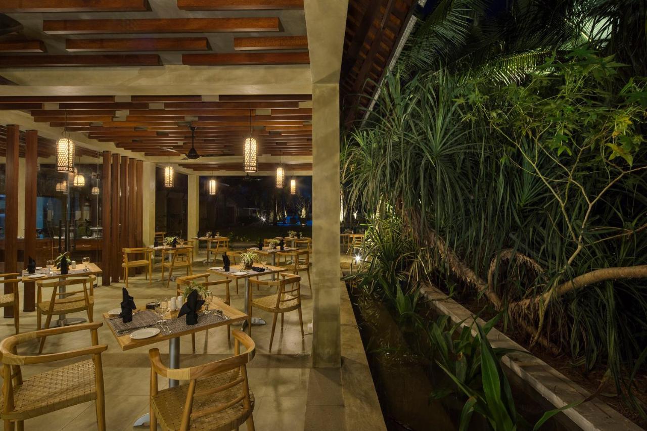 Ayana Sea Hotell Wadduwa Exteriör bild