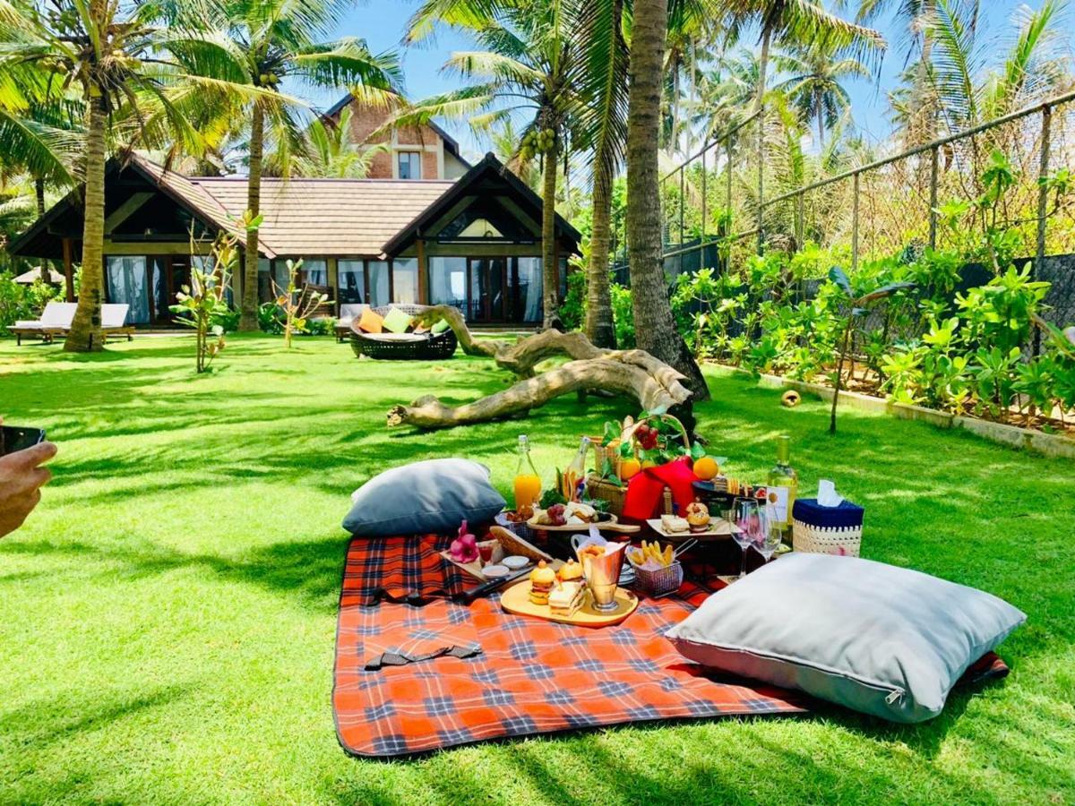 Ayana Sea Hotell Wadduwa Exteriör bild